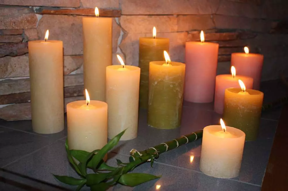 Осветлили смо: прелепу употребу свећа у унутрашњости