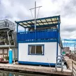 Casa flotante: Aloxamento extremo Tom Hanks