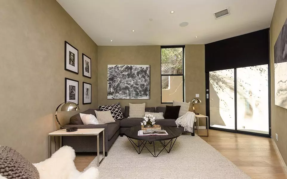 Modern House sa Hollywood Hills - Paano nanirahan ang Dolph Lunneren