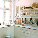 Limpiamos en la cocina innecesaria: cómo liberar el espacio en dos cuentas.