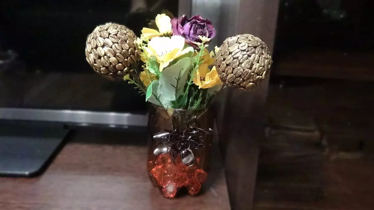 Jinsi ya kufanya rangi nzuri vase