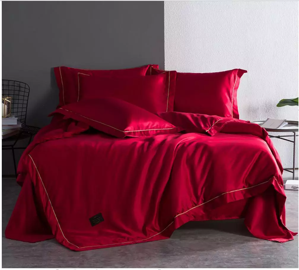 Top 5 spectacular bed decorations by February 14