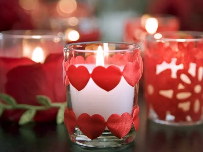 Phụ kiện dễ chịu trong nội thất ngày Valentine