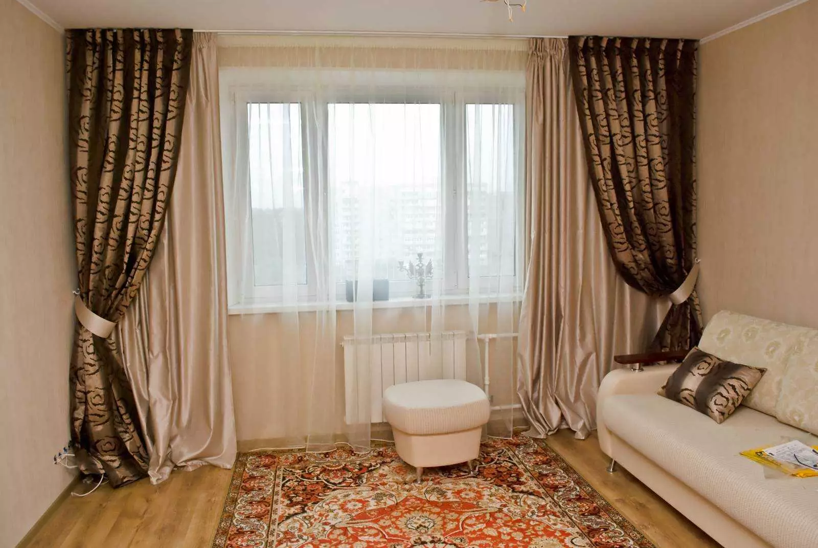 Petersburg Style: Soba v odtenkih mesta