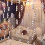 Gardiner fra perler: Originale detaljer i stuen din