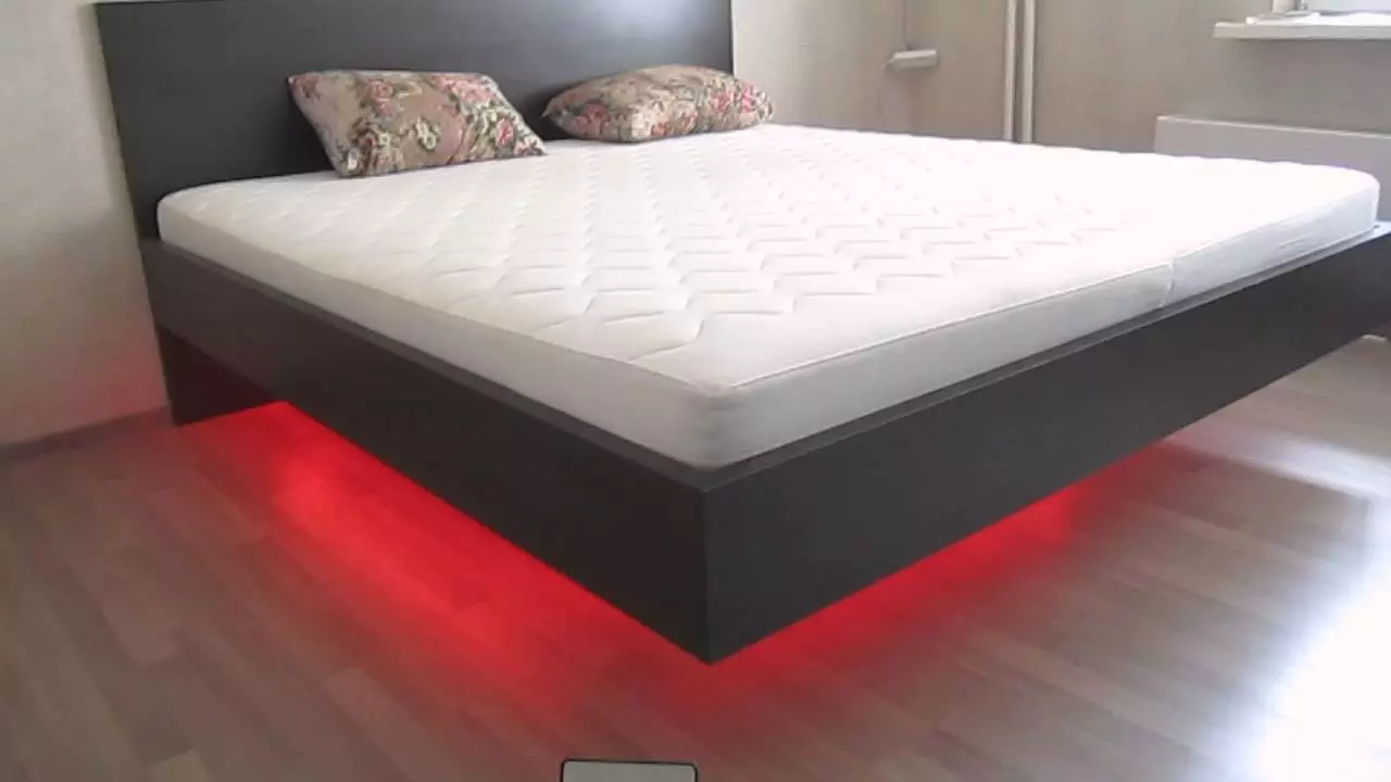 बिस्तर डिजाइन: 8 प्रभाव विकल्प