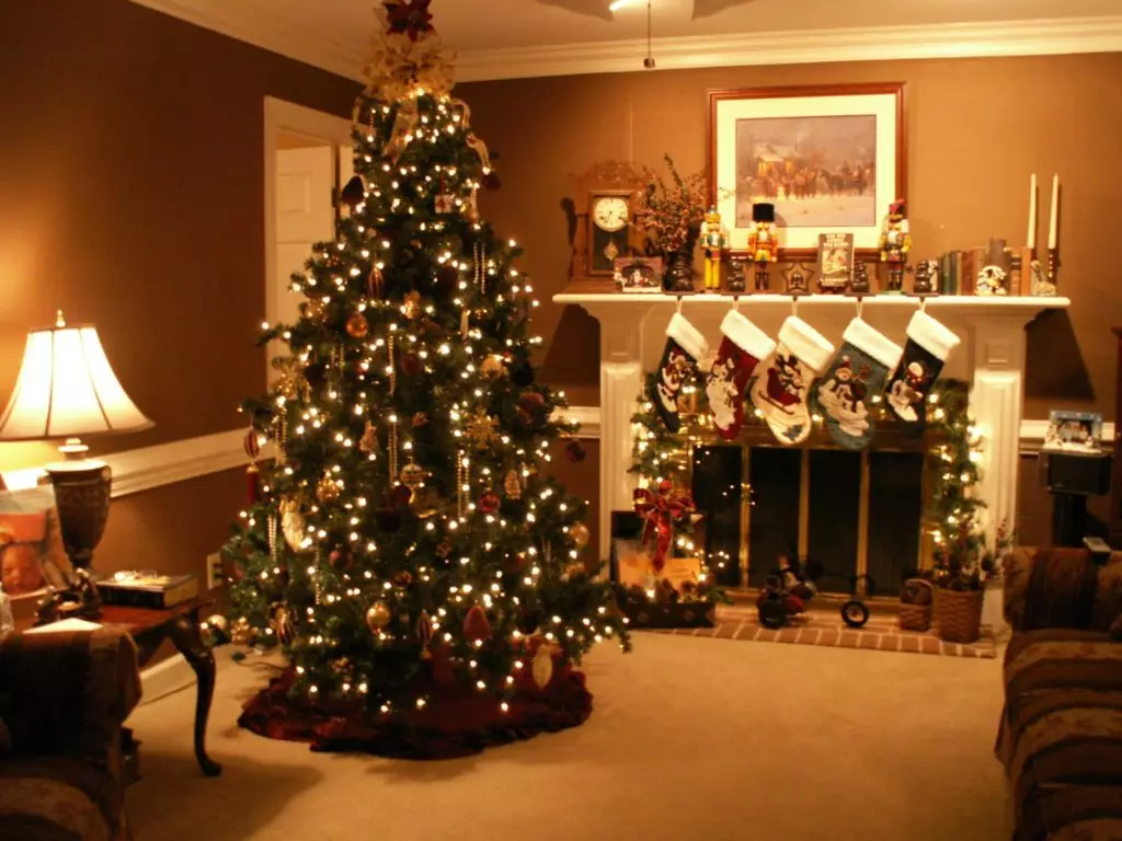 Novoročné tradície dekorov v rôznych krajinách