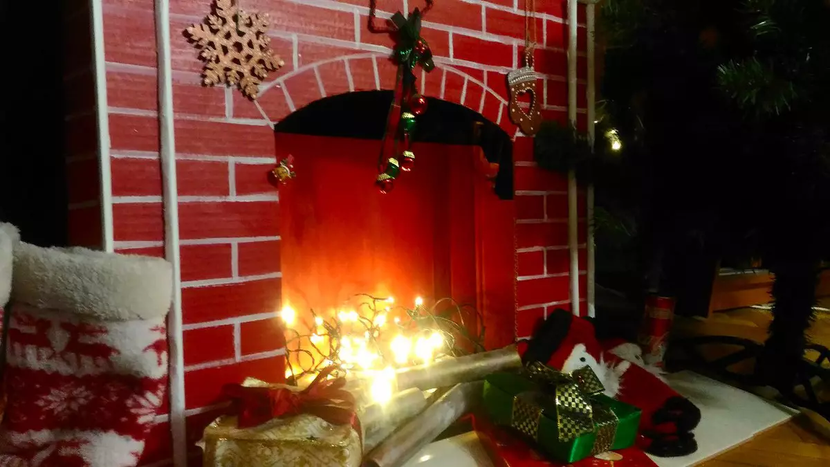 Papá Noel estará satisfeito: deseñar a cheminea na sala de estar