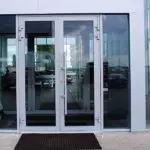 Prednosti vhodnih aluminijastih vrat in njihovih oblikovalskih funkcij [prodajne nasvete]
