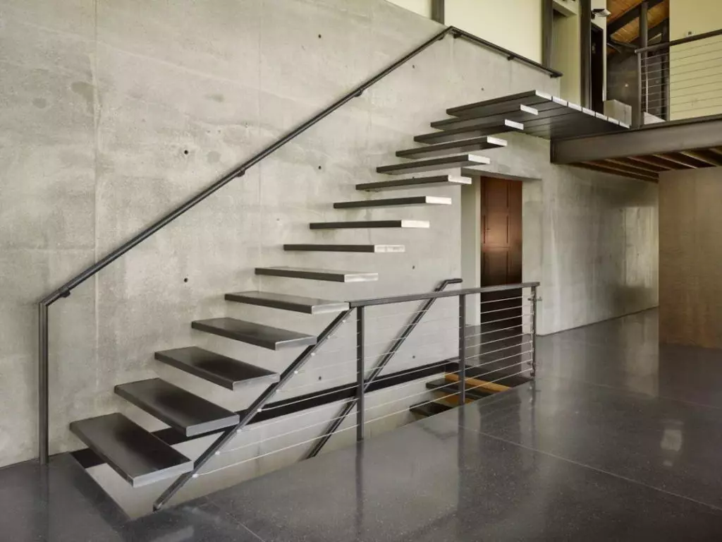 Steel console staircase.