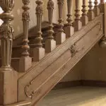 Quels sont les balustres à choisir pour un escalier en bois: espèces, tailles et races de bois populaires