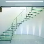 सब्बरेस र गिलास सीढीहरू (डिजाइन विचारहरू र कार्यान्वयन विकल्पहरू]