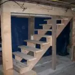 Cómo hacer una escalera en el sótano: las principales etapas de la fabricación en tres ejemplos