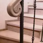 Ako samostatne nainštalovať balusts na schodoch: Metódy upevňovacích a inštalačných funkcií