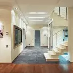 Карактеристике дизајна ходника са степеништима и могућим опцијама за аранжман | +70 фотографија