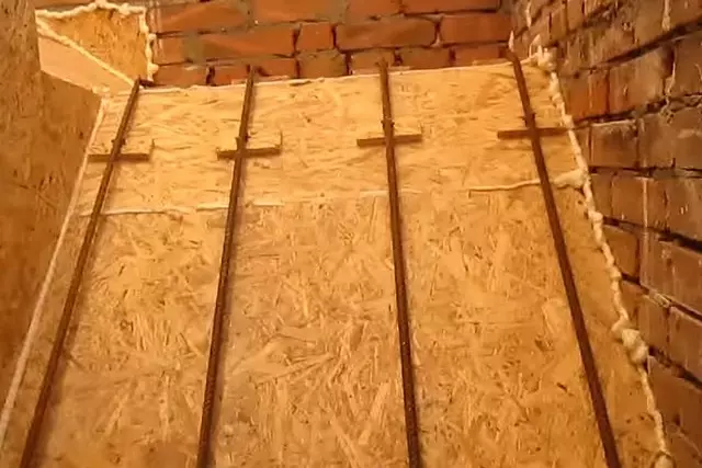 Výroba železobetónového schodiska: výpočet, debnenie, betónové liatie s vlastnými rukami