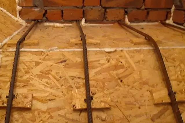 Производња армираног бетонског степеништа: Прорачун, оплате, бетон се излива властитим рукама
