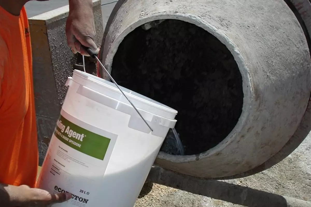 Dodavanje plastifikatora za beton