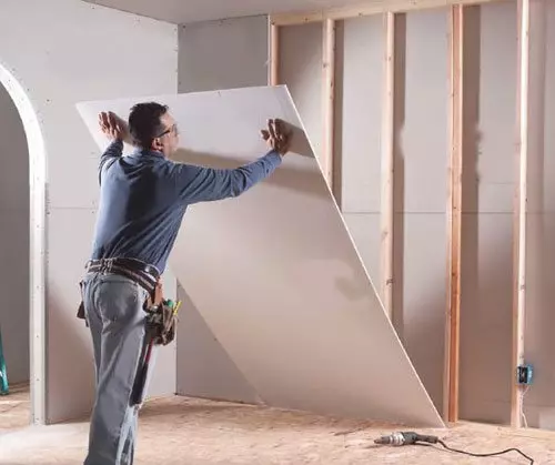 Hoe kinne jo in houten frame ynstallearje foar plasterboard