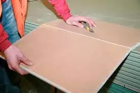 Kaip įdiegti medinį rėmelį gipso plokštės