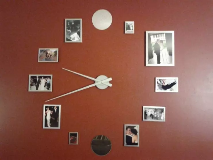 Wall clock in the living room - 80 photos of original design ideas