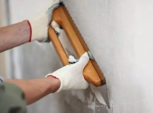 Kako postaviti mavčne plošče pod slikanjem z lastnimi rokami