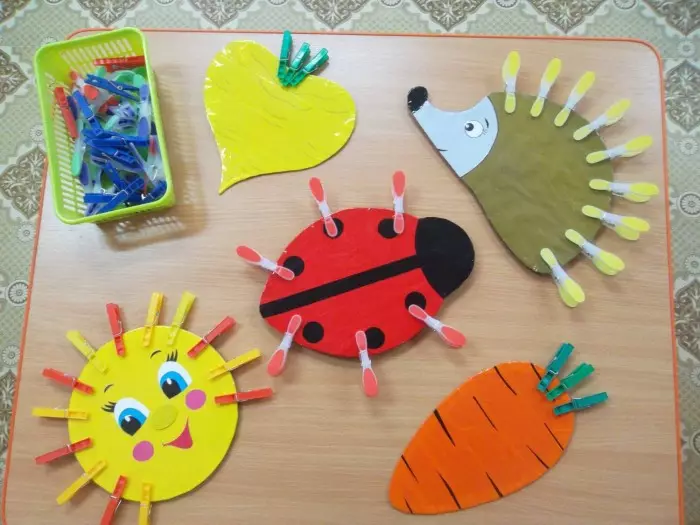Παιχνίδια από υγιή υλικά Το κάνουν μόνοι σας: Παιδικές βιοτεχνίες με βίντεο