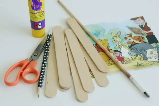 צעצועים מחומרים בריאים לעשות את זה בעצמך: מלאכת יד של ילדים עם וידאו