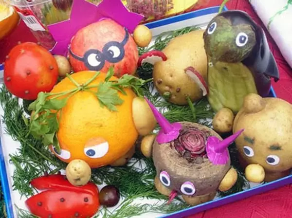 Занаети од зеленчук и овошје на изложбата за училиште со фотографии и видео