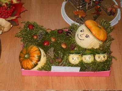 Artesanies de verdures i fruites a l'exposició per a l'escola amb fotos i vídeo