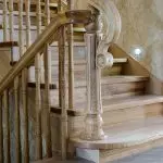 Staircase Railing uye Handrails: Main Marties, kugadzira uye kuisirwa (+86 photos)