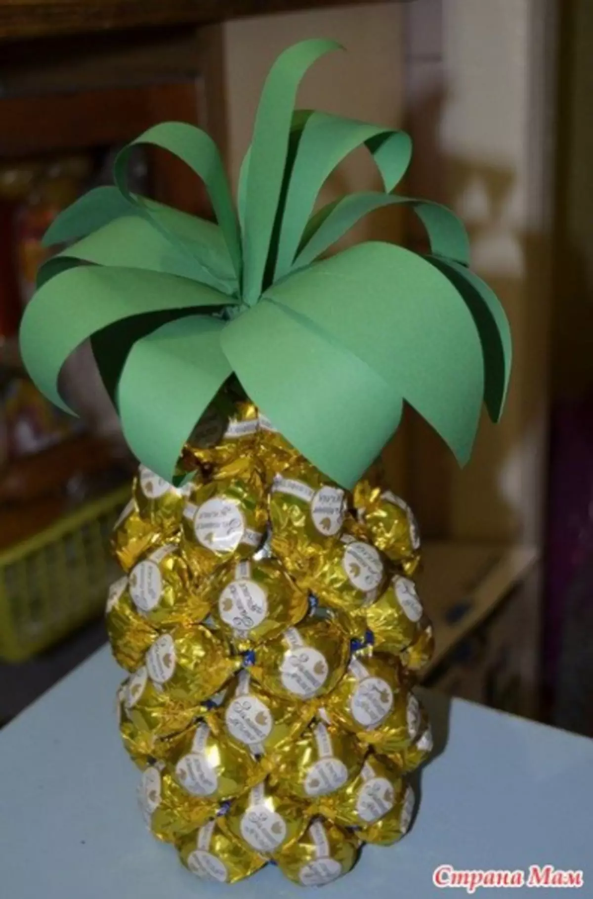 Pineapple mula sa Matamis at Champagne gamit ang kanilang sariling mga kamay: MK na may mga larawan at video