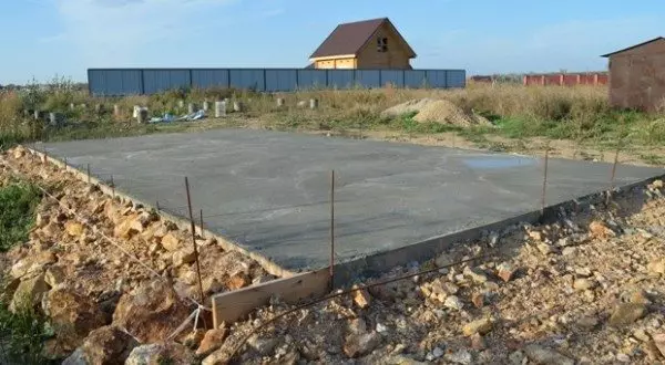 Wéi retten an e Gazebo op Iech selwer ze bauen