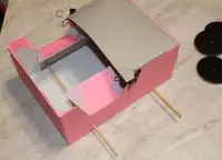Jak udělat lepenkový stroj pro panenky Udělejte to sami s videem