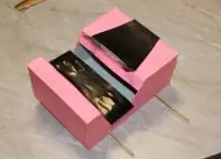 Como fazer uma máquina de papelão para bonecas faz você mesmo com vídeo