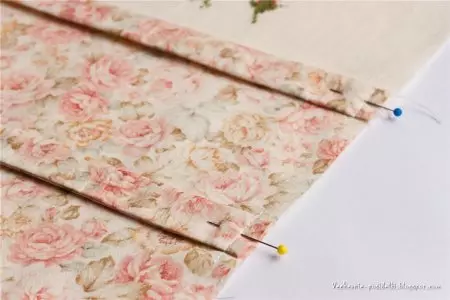 Como coser un almohada en lazos coas súas propias mans: patrón e clase mestra na costura