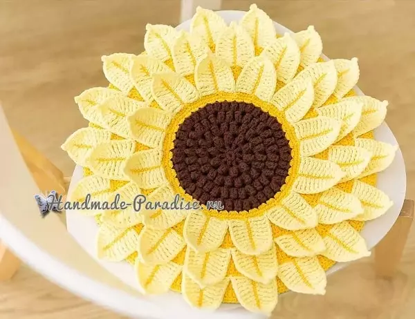 Sunflower crochet. Lafiny haingon-trano ho an'ny seza