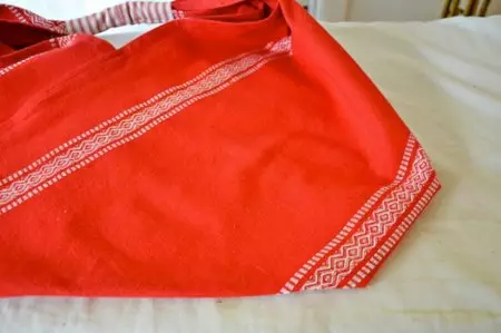 Hogyan varrhat egy toruba táska (strand) a saját kezével: minta leírással