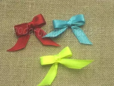 Ribbon de cetim de cabelo para nenas con instrucións paso a paso