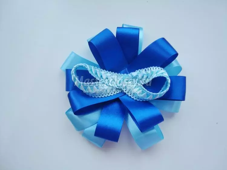 Ang pana sa Satin Ribbon himuon ba kini sa imong kaugalingon alang sa usa ka bouquet o buhok sa usa ka litrato