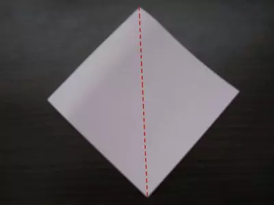 Топтомдон түстөрдөн жасалган шамдактары жана оригами ыкмаларын техникалар менен