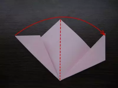 Ball iz boja s shemama u tehnikama nagiba i origamija