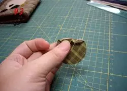 Portemonnee van de stof doe het zelf: patroon en meester klasse bij het naaien