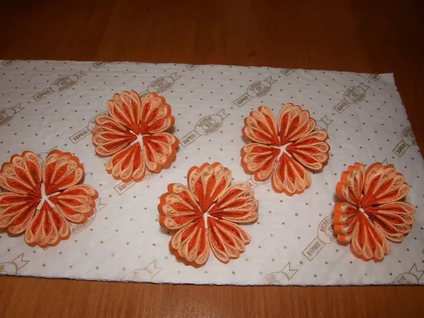 Quilling kuvia kukkia, kukkakimppu: Master Class kanssa valokuva ja video