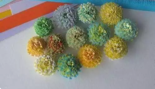 Quilling mifananidzo yemaruva, mabouquets: Master kirasi ne pikicha uye vhidhiyo