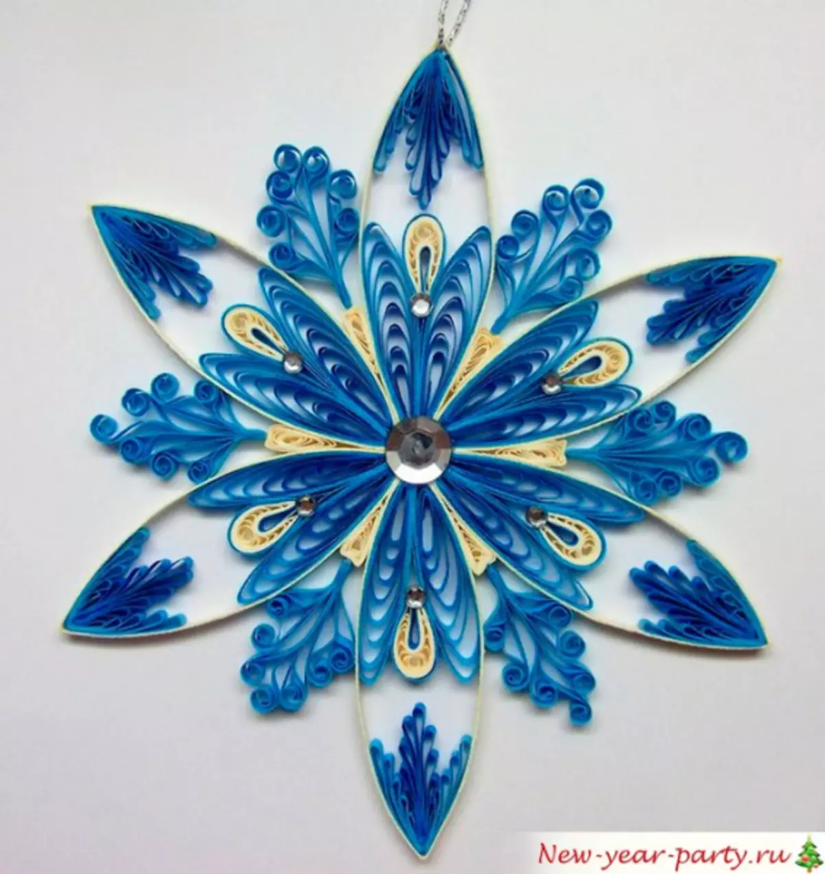 Quilling: Snowflake trinn for trinn i Master Class med Photo Schemes