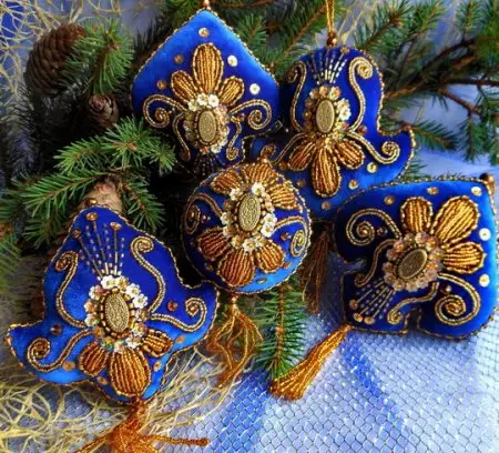 Magandang beaded christmas dekorasyon