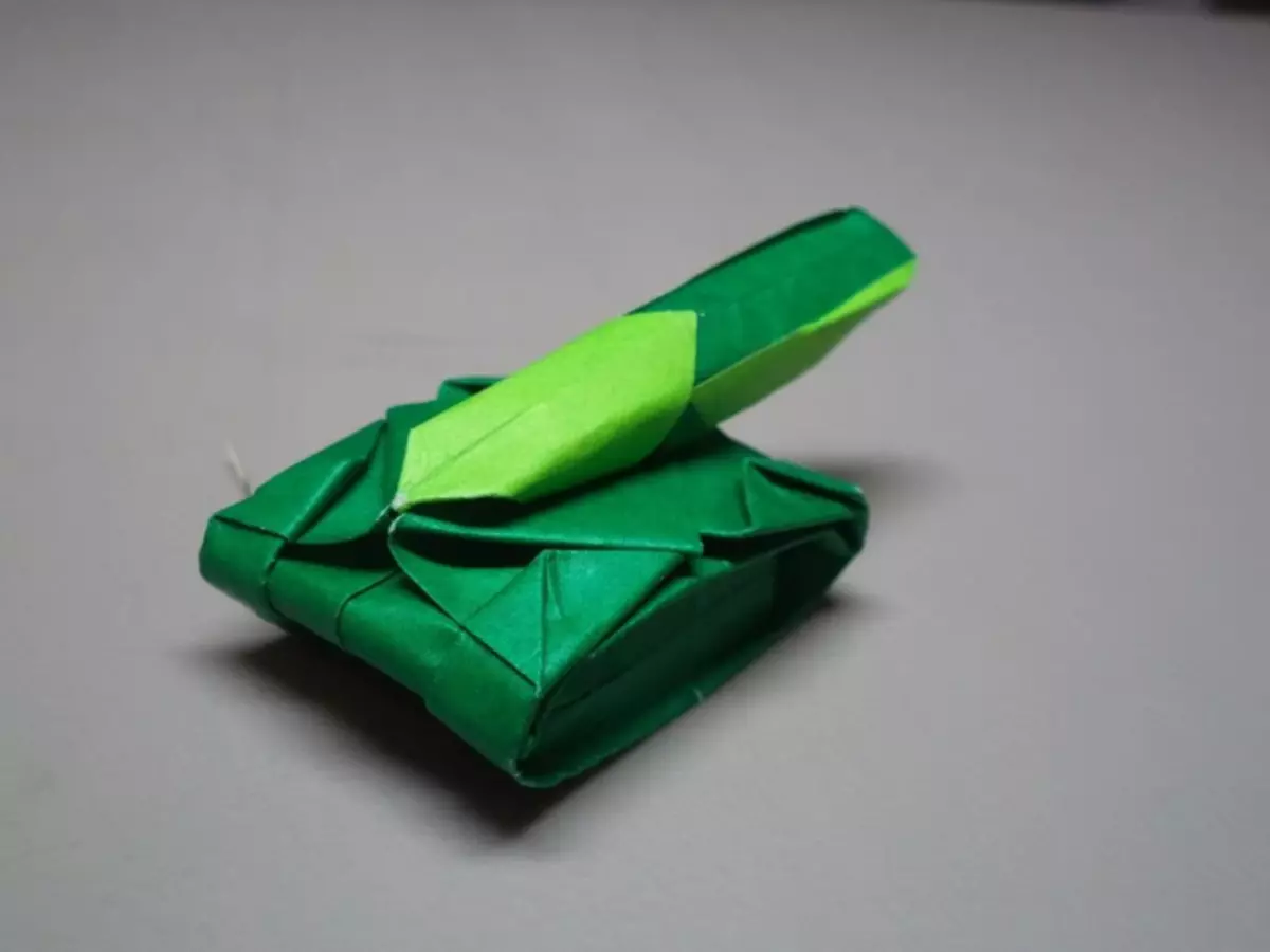Kako narediti Origami Tank