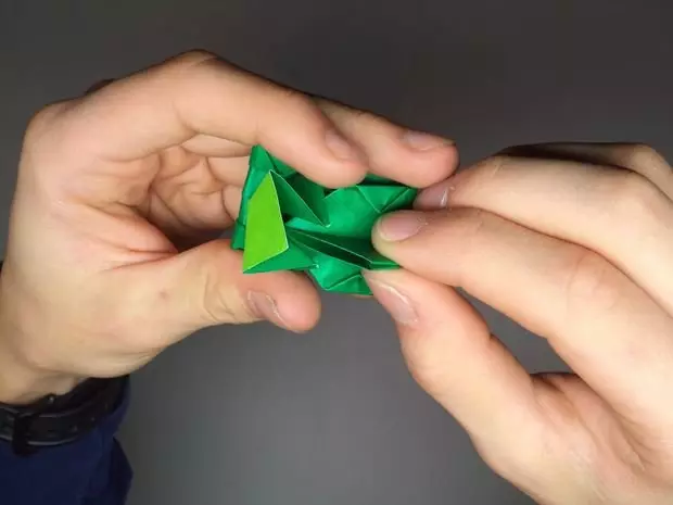 How to make origami tank