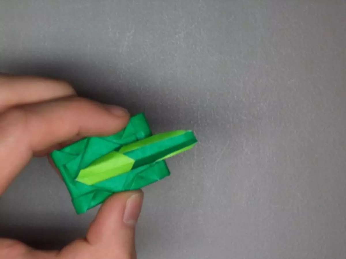 Cómo hacer el tanque de origami